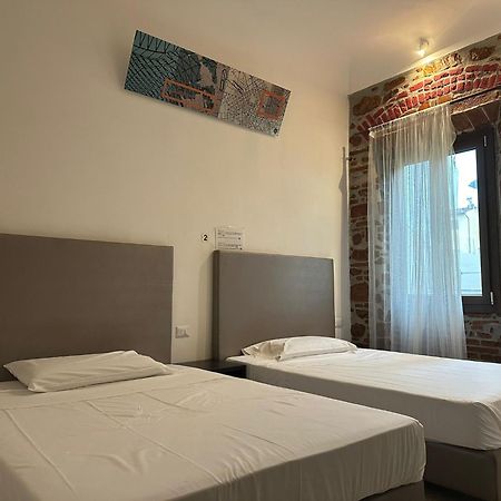 New Generation Hostel Como Lake Екстериор снимка